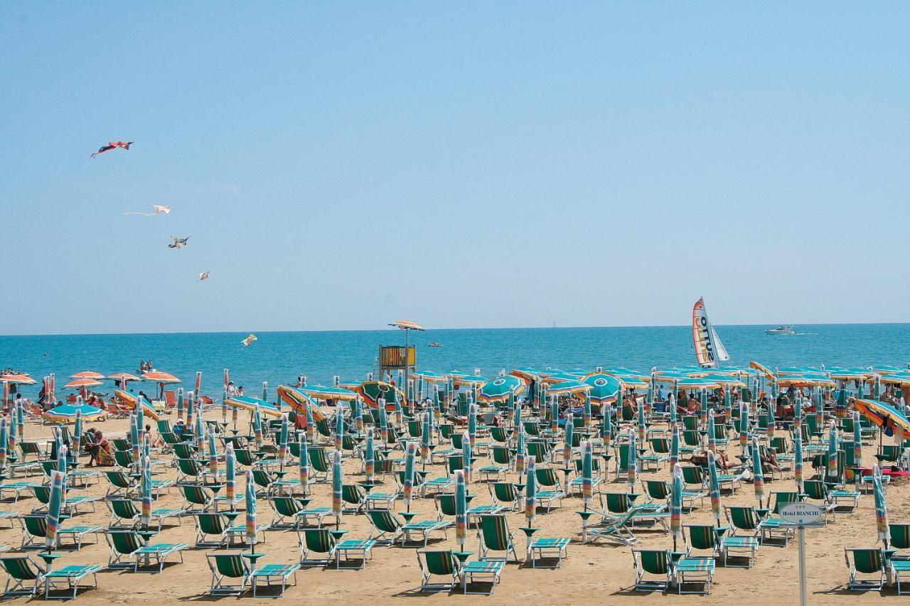 Rialto Appartement Bibione Buitenkant foto
